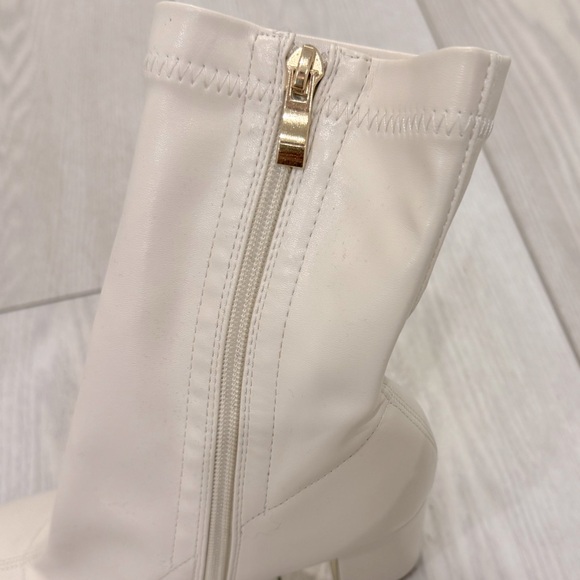 Simmi Eden Light Beige Block Heel Ankle Boots - Picture 2 of 5